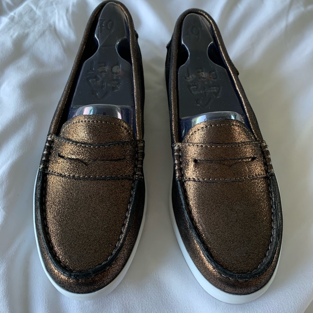Brand New Cole HAAN women’s  shoes 6 1/2